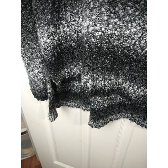 Elle Woman L Sweater Tunic Black White Striped Raised Knot Long Sleeve - Picture 6 of 9